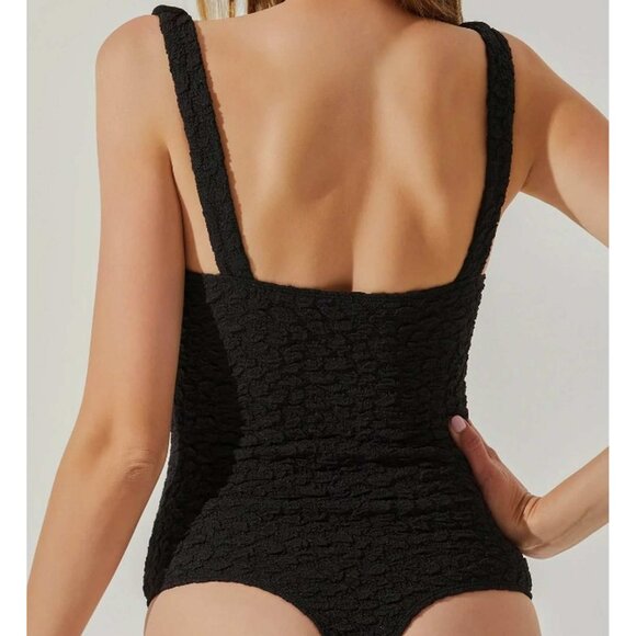 ASTR the Label Aria Bodysuit MEDIUM (3666) - Picture 4 of 6